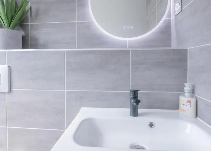 Bercy - Charming 2 *